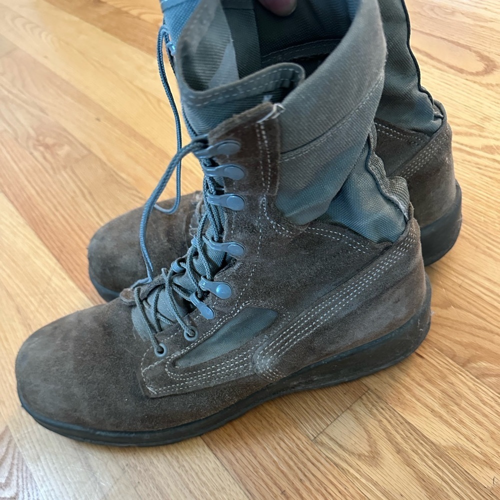 Belleville Men’s Army Combat Flight Boots Steel Toe, 10.5 - Picture 2 of 4